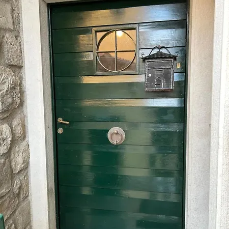 דירה Juran Old Town