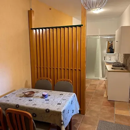 Juran Old Town Apartment Sukosan