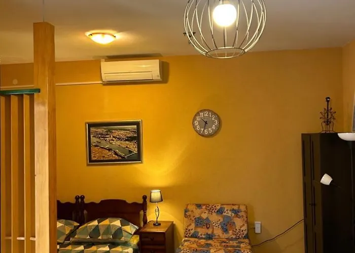 Juran Old Town Апартаменты