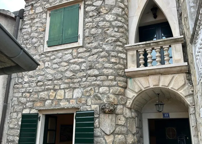 Juran Old Town Апартаменты *